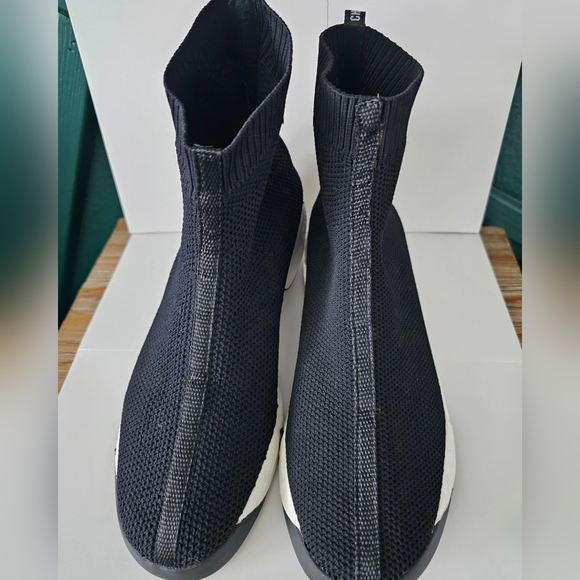 Christian Dior - Picture 2 of 4